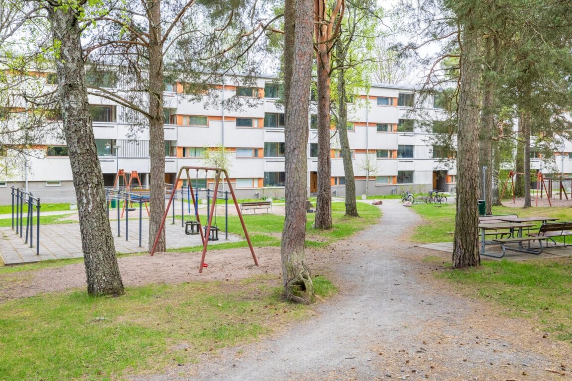 Liusketie 16, Helsinki (Pihlajamäki)