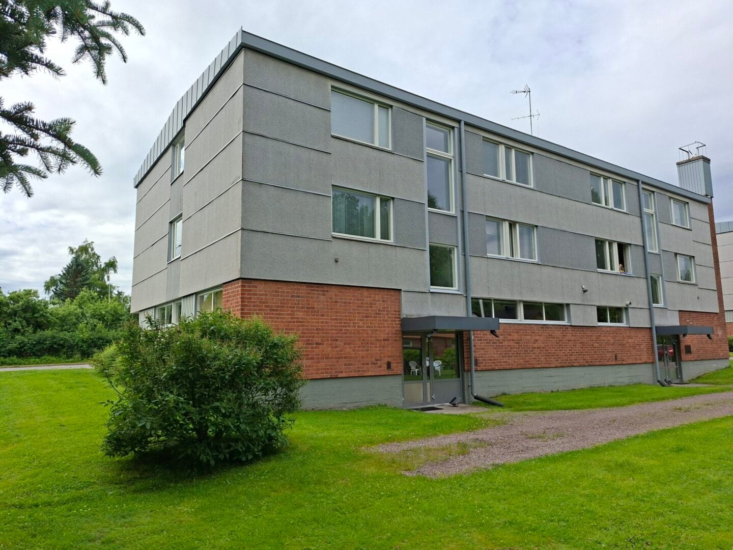 Helsingintie 17-19, Karkkila (Keskusta), Kuva 1