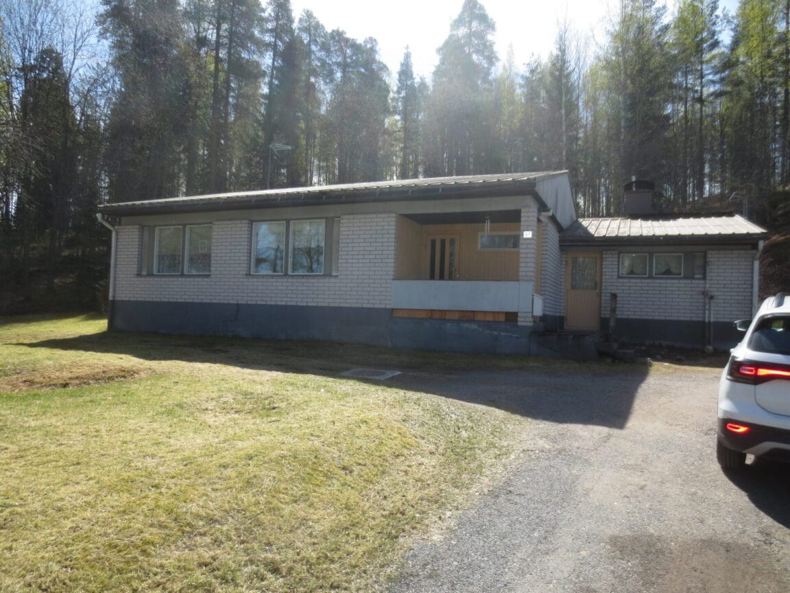 Rasilantie 31, Ruokolahti (Rautiala)