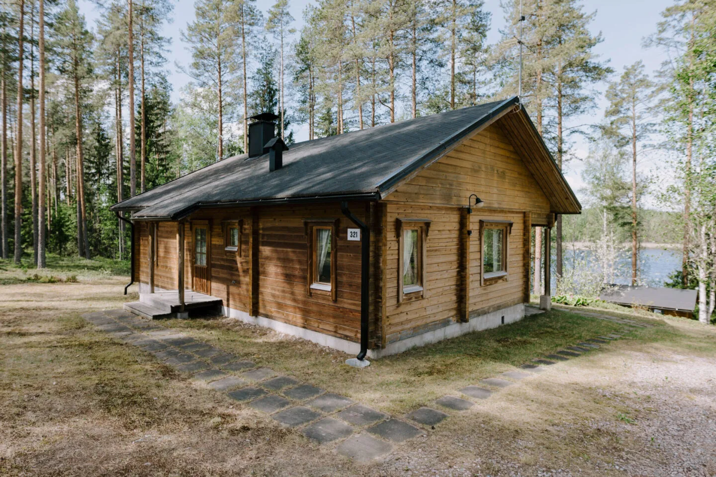 Hus, 70 m², tomt 12400 m²