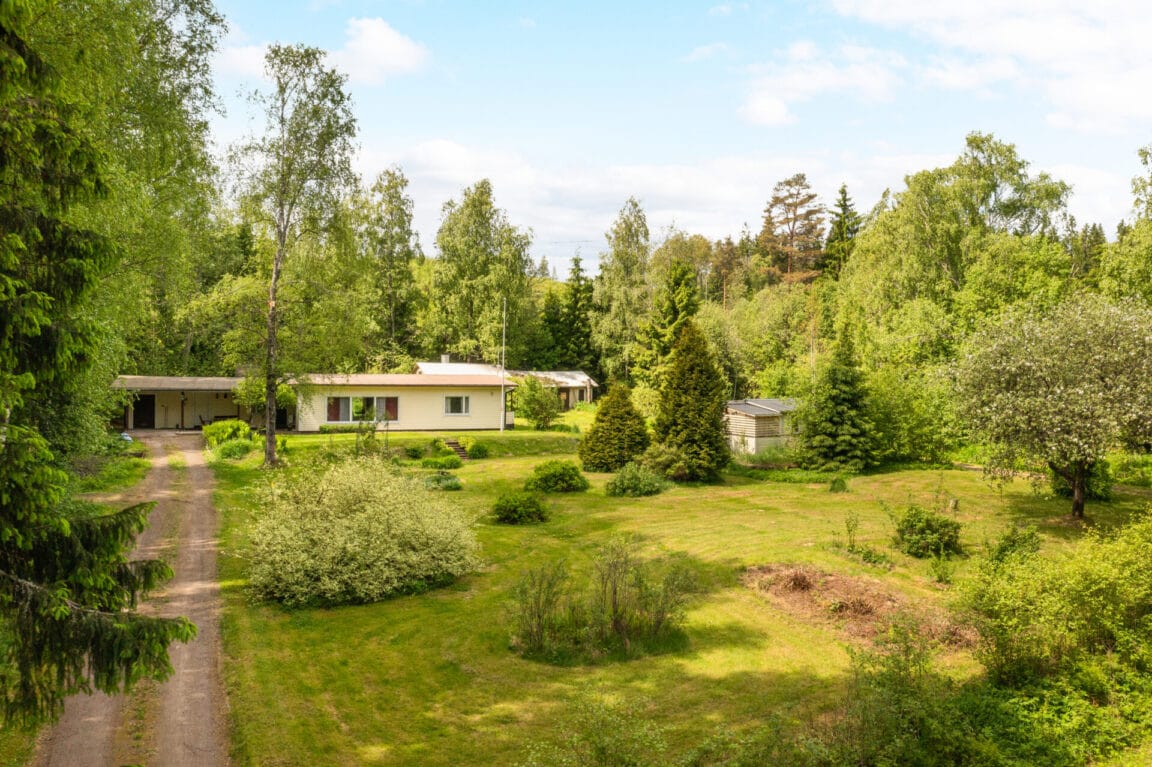 Porintie 1050, Karkkila (Tuorila)