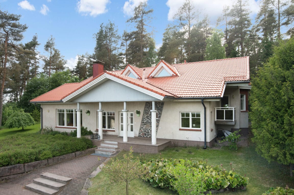 Puntuntie 24, Hyvinkää (Ylikylä)