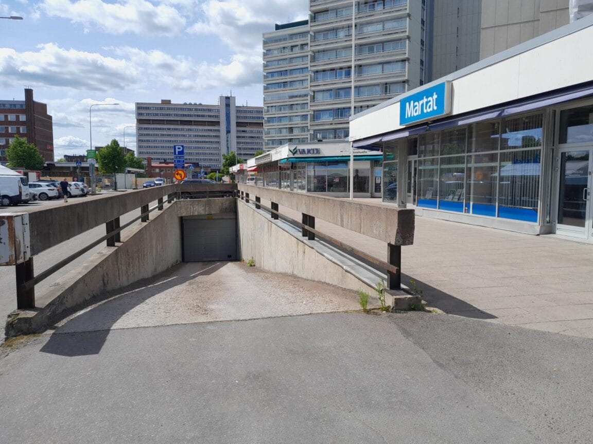 Torikatu 4, Kouvola (Marjoniemi)