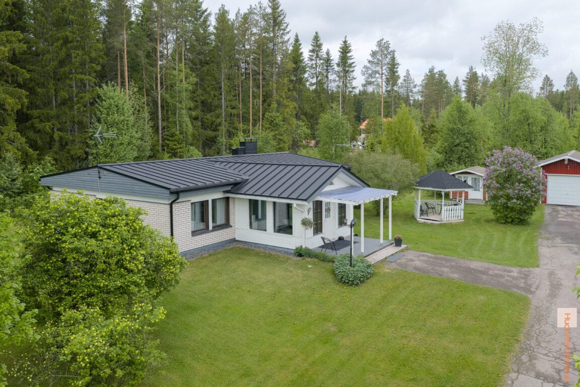 Omakotitalon kuva artikkeli omakotitalobarometri 2026.