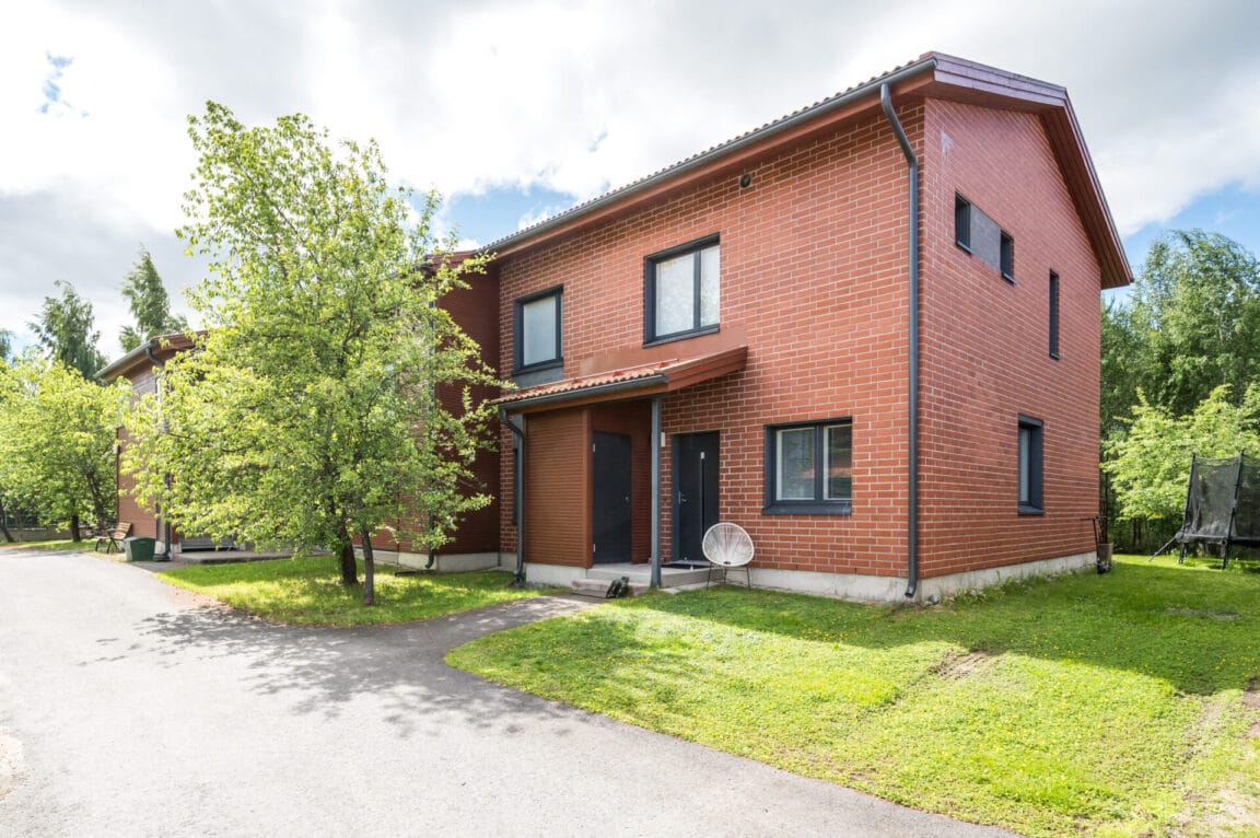 Savottatie 64, Oulu