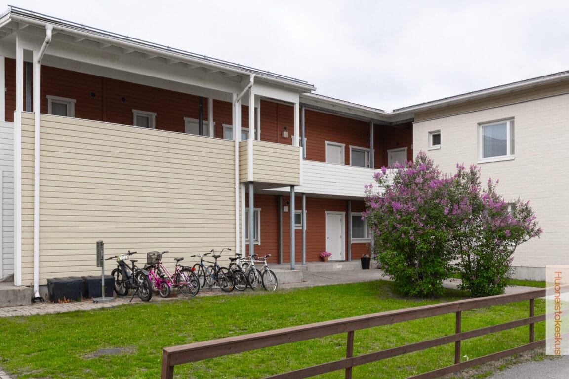 Metsänhoitajantie 1, Oulu (Metsokangas)