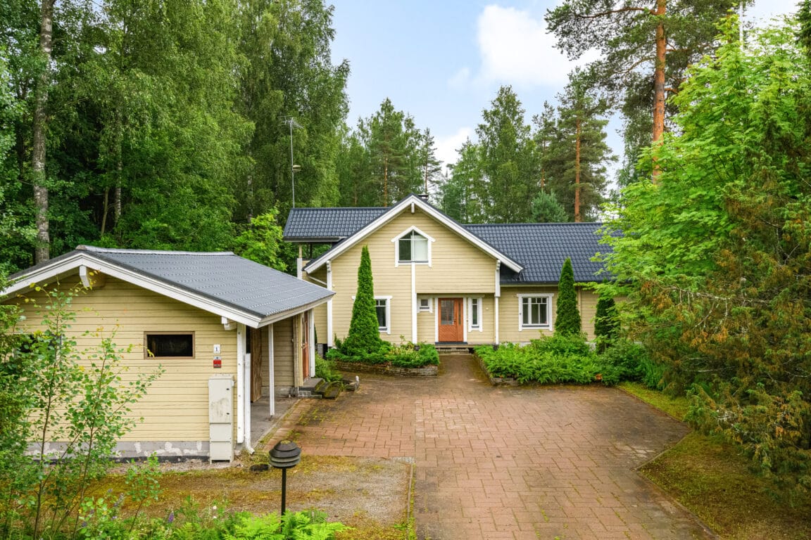 Nummipellontie 1, Nurmijärvi