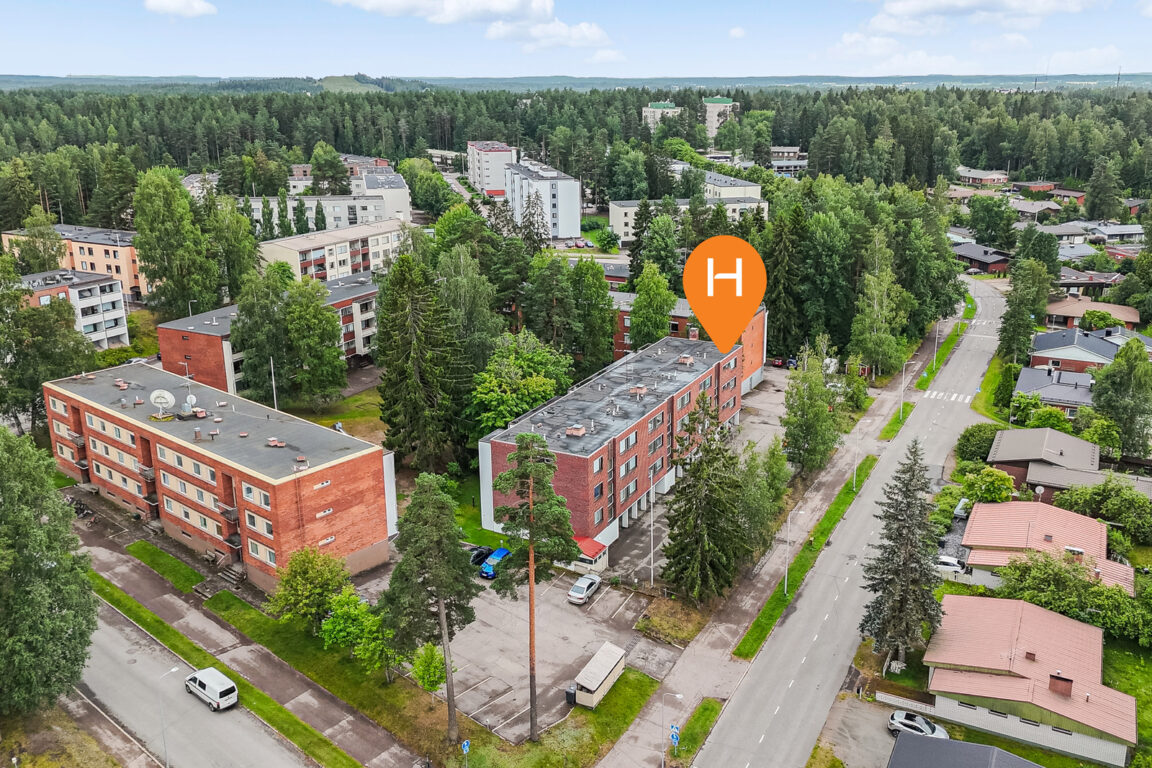 Viitakummuntie 15, Kouvola (Viitakumpu)
