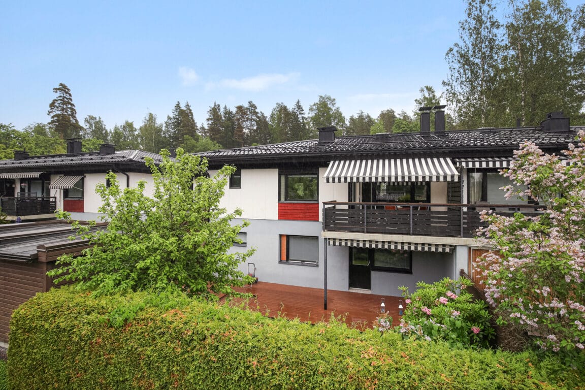 Holmankuja 1, Espoo (Friisilä, Olari)