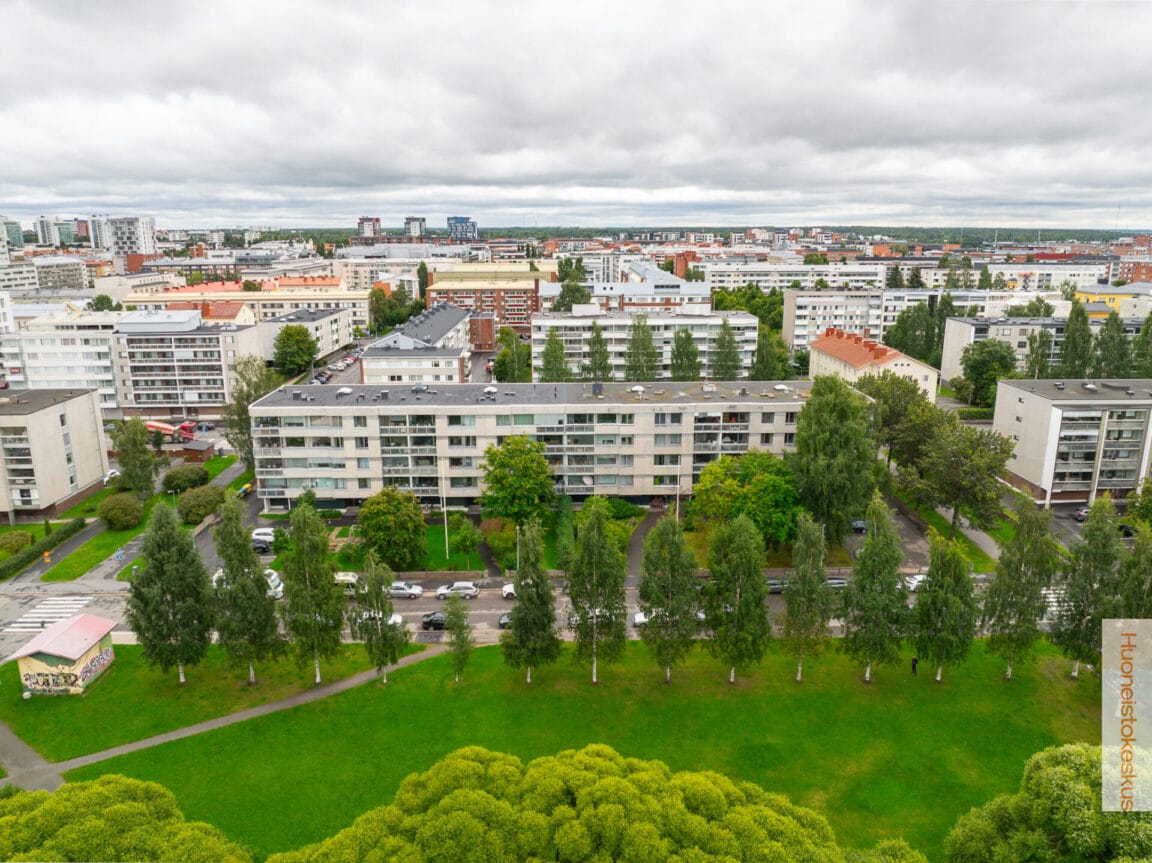 Kuusiluodonkatu 7, Oulu (Hollihaka)