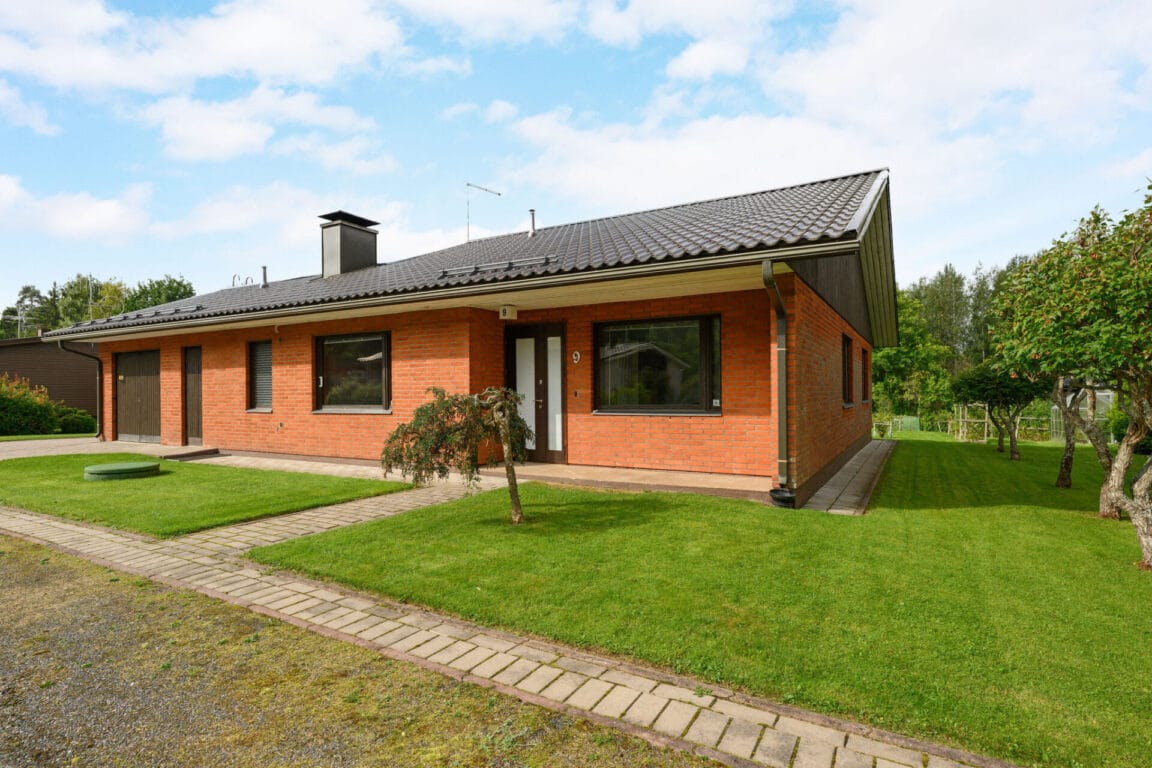 Eräkatu 9, Karkkila (Polari)