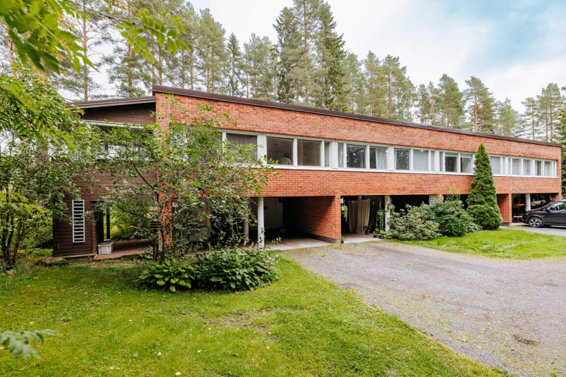 Hirvisentie 23, Seinäjoki (Pajuluoma)