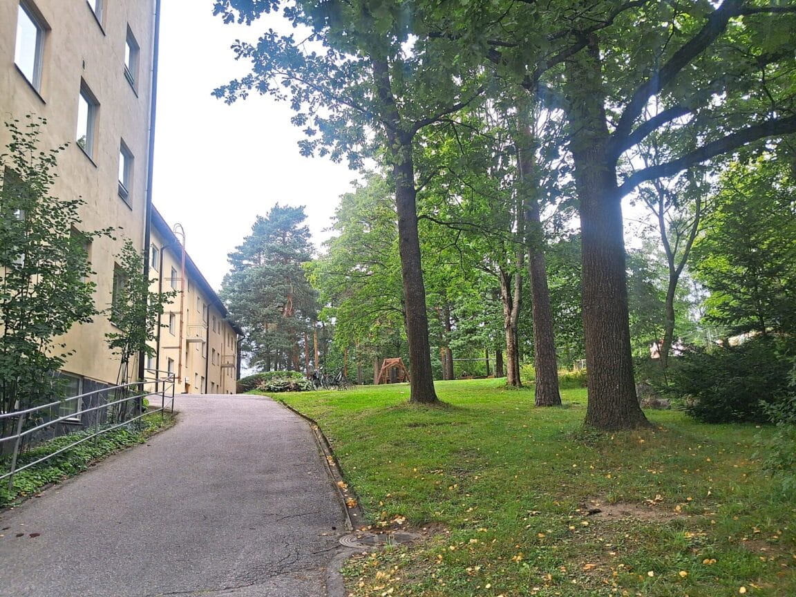 Untamontie 8, Helsinki (Käpylä)