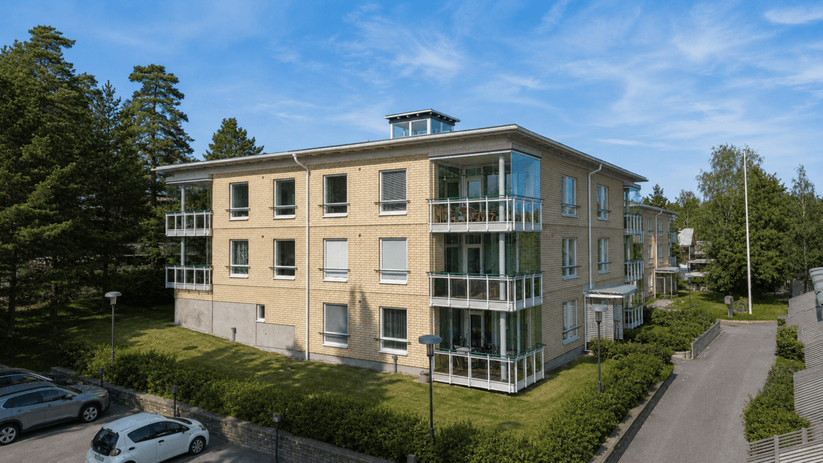 Kuusiniementie 17, Espoo (Viherkallio, Viherlaakso)