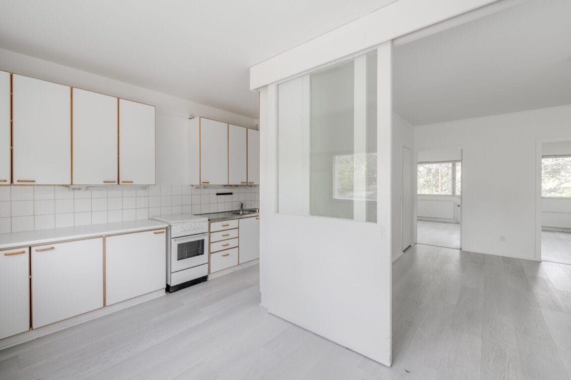 Liusketie 16, Helsinki (Pihlajamäki)