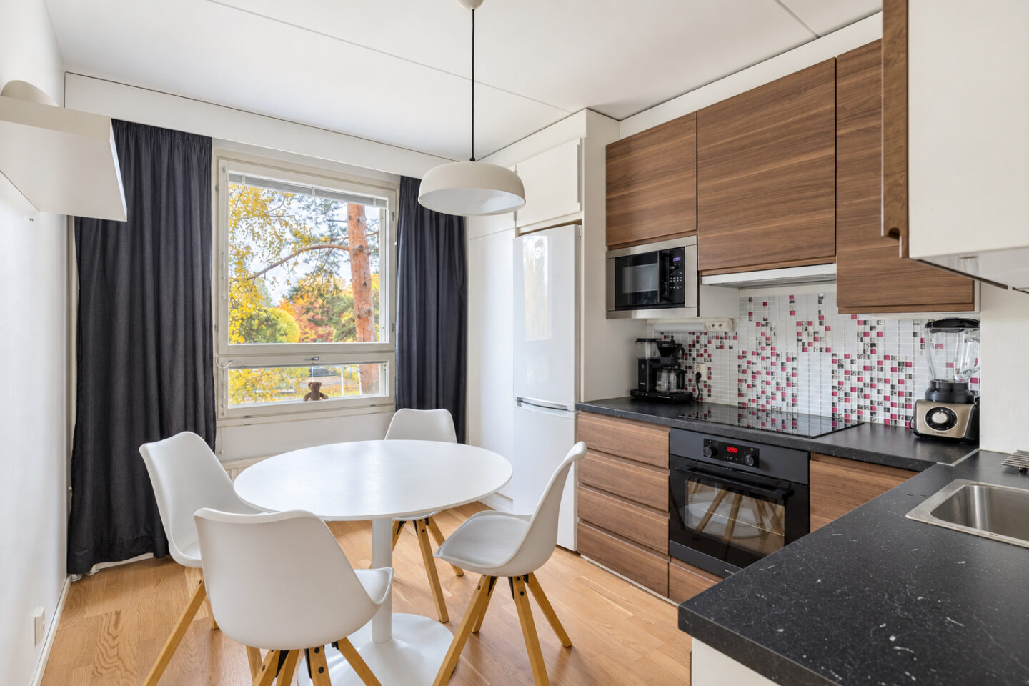 Kultarikonpolku 4, Vantaa, Kuva 1