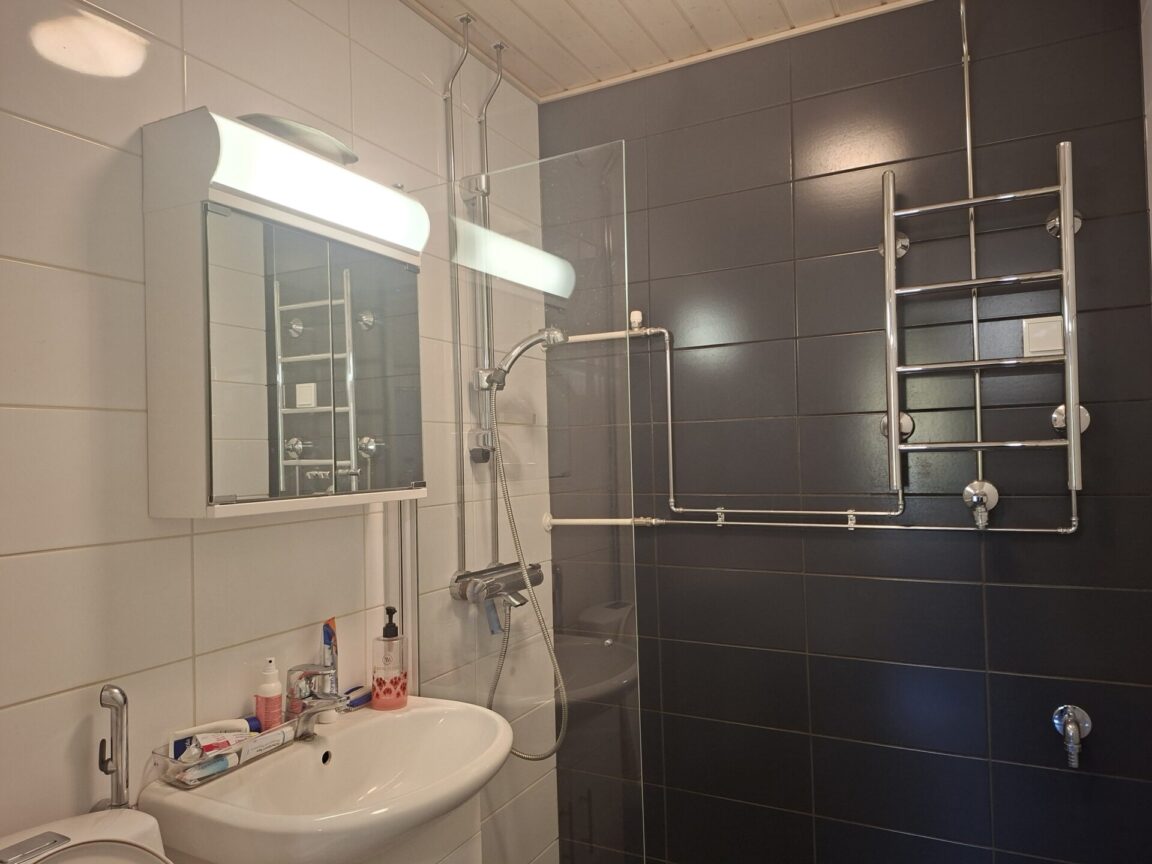 Kiveliöntie 5, Kouvola (Kotiharju)