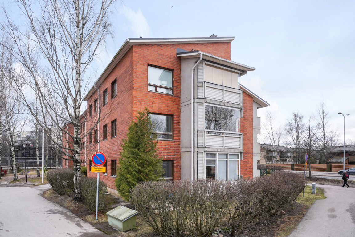 Keltamotie 1, Vantaa (Tikkurila)