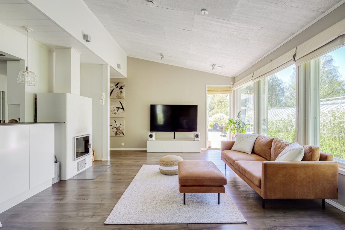 Kaskiniityntie 12b, Veikkola (Veikkola)