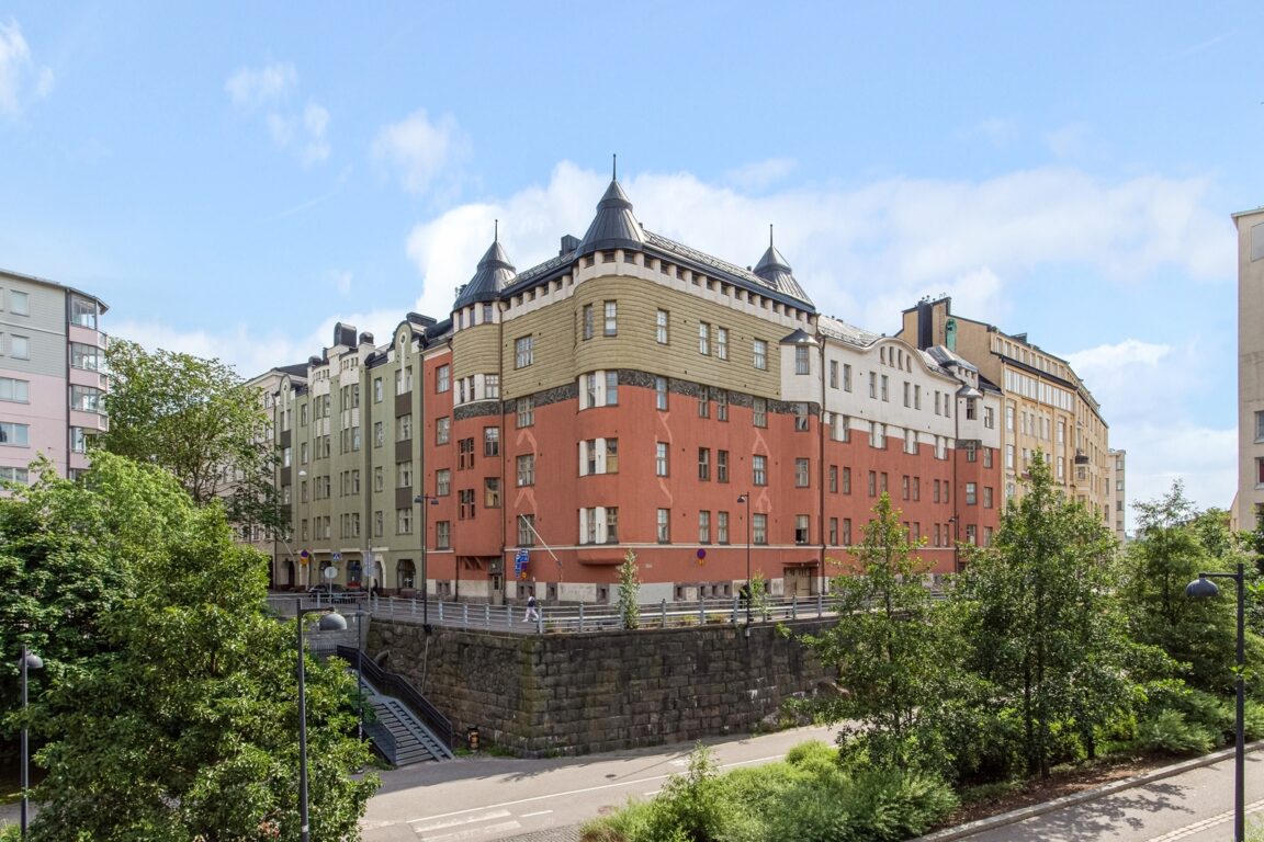 Eteläinen Rautatiekatu 18, Helsinki (Kamppi)