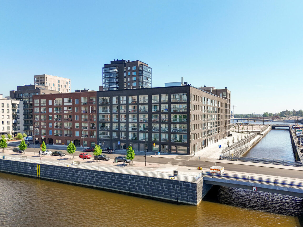 Sompasaarenlaituri 16, Helsinki (Sompasaari)