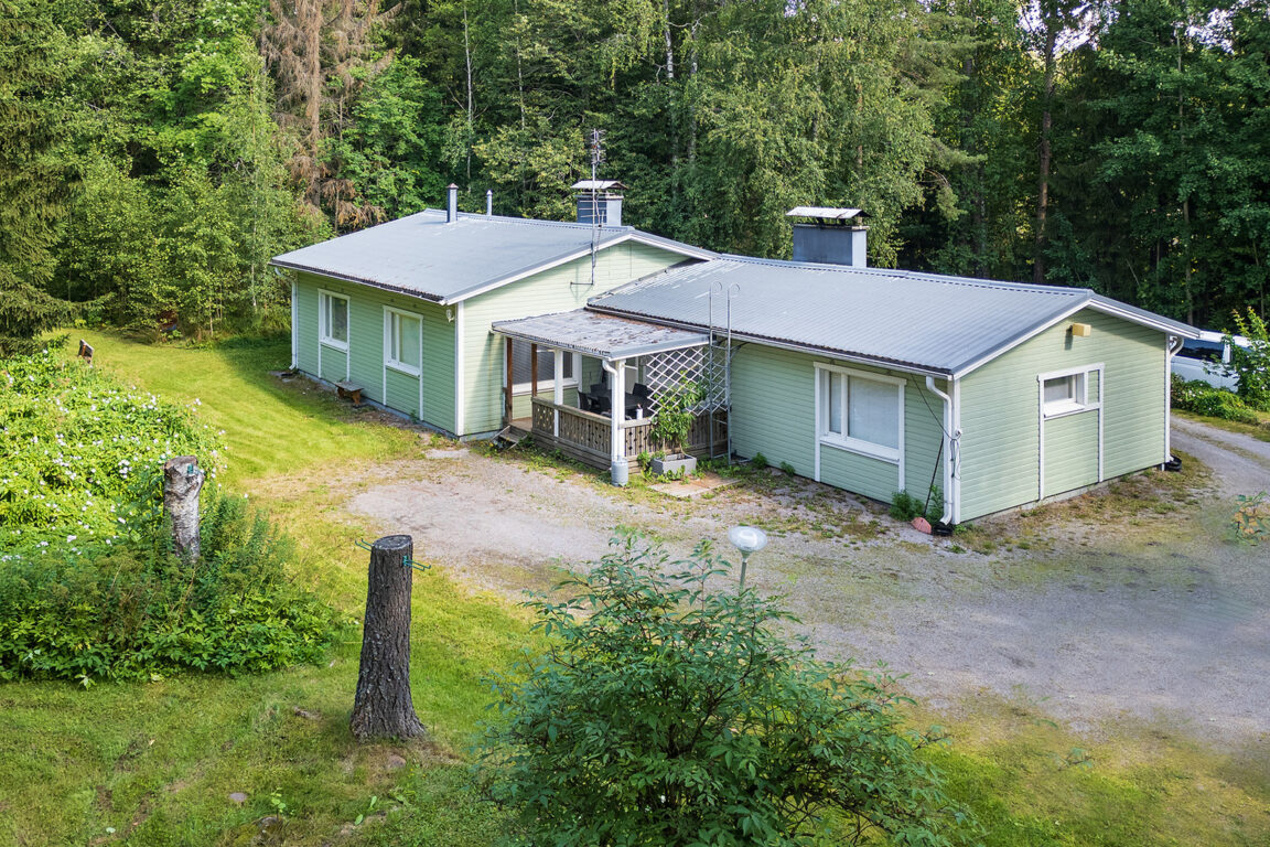 Välitie 40, Ruutana (Ruutana)