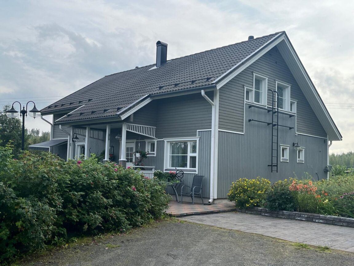 Epäistenvuorentie 12, Laukaa (Kuhankoski)