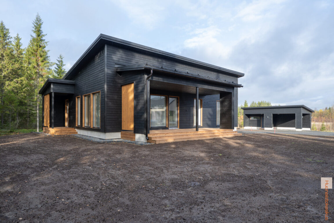 Louhettarenkatu 4, Ylivieska (Pakola)