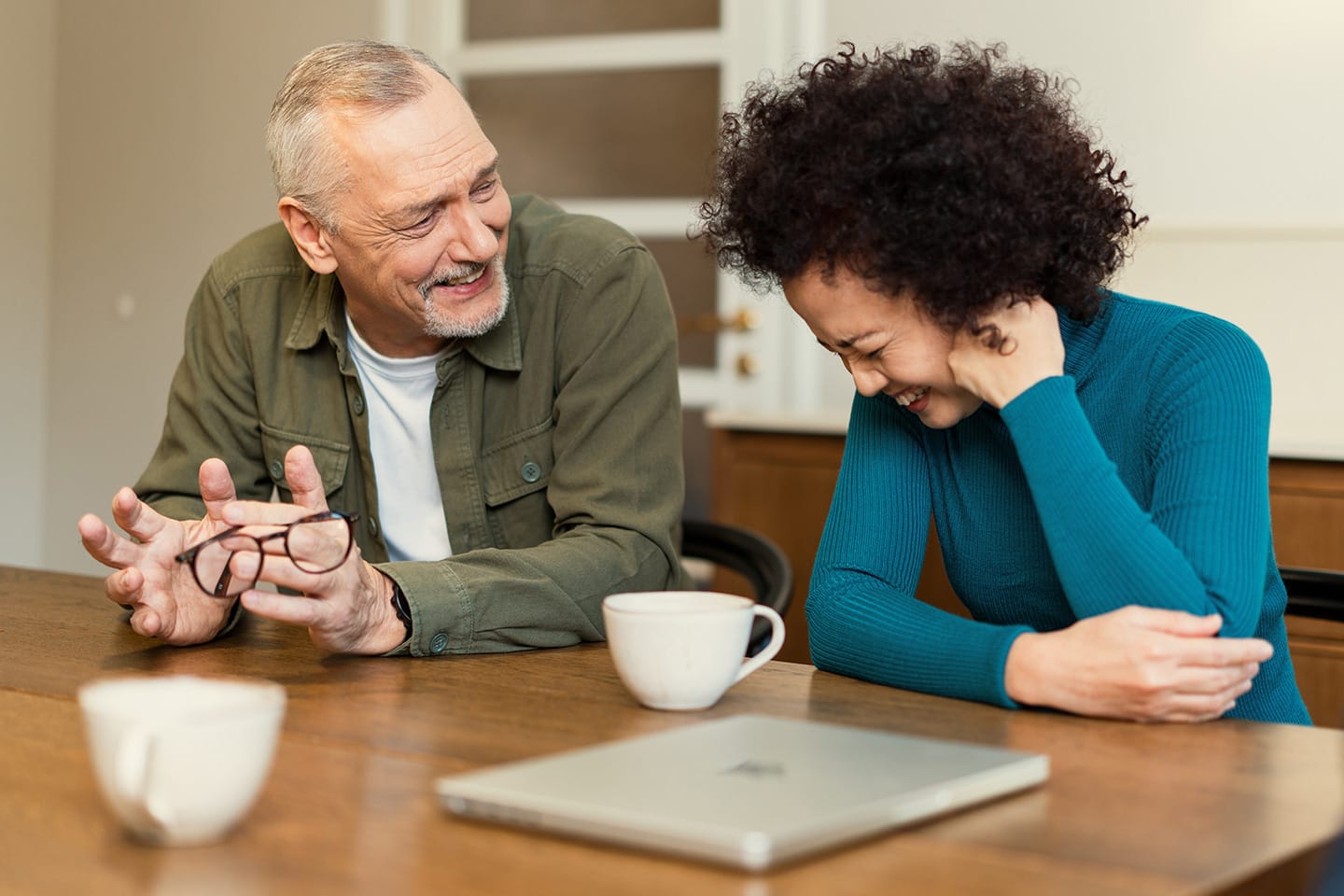 Huoneistokeskus_myymässä_myyjän_opas_digitaalinen_asuntokauppa_hero