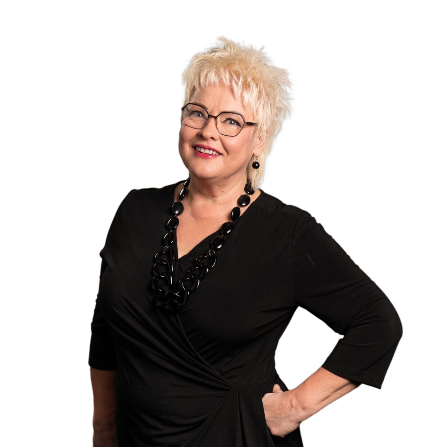 Kiinteistönvälittäjä, LKV, KiAT Päivi Ahlstedt